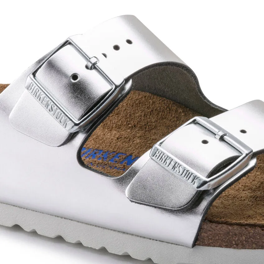 Birkenstock Women's Arizona Soft Footbed Leather (Metallic Silver)