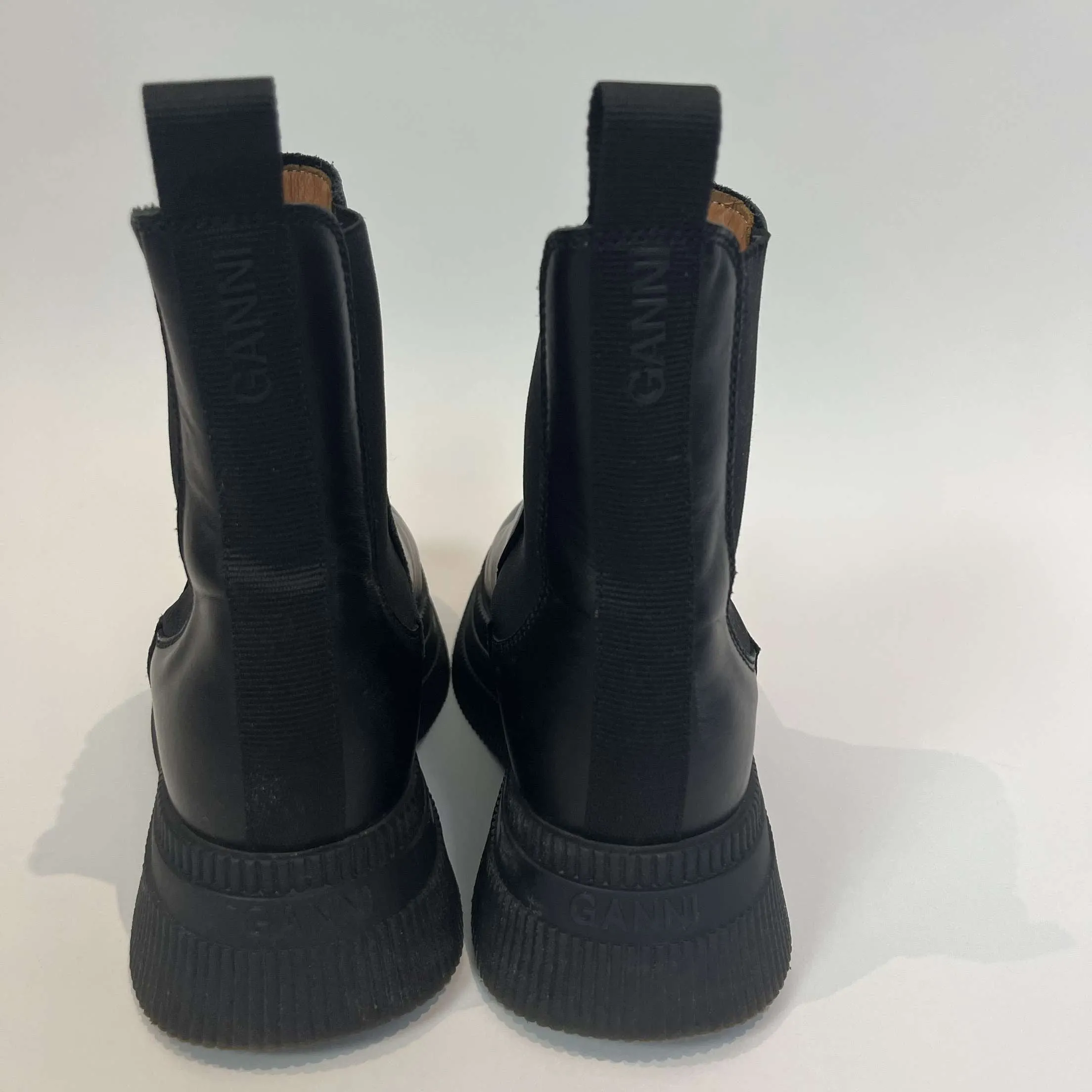 Ganni 345 Black Leather Platform Chelsea Boots 39