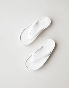 Indah Slides (White) - By Billini