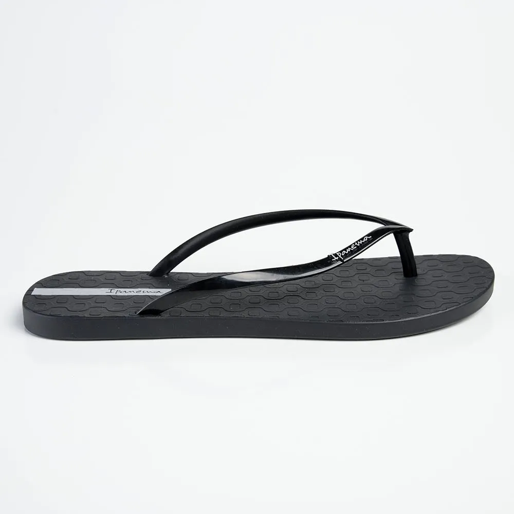 Ipanema Aba Slip On Thong Sandals - Black