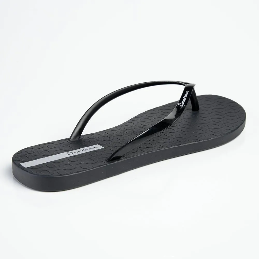 Ipanema Aba Slip On Thong Sandals - Black