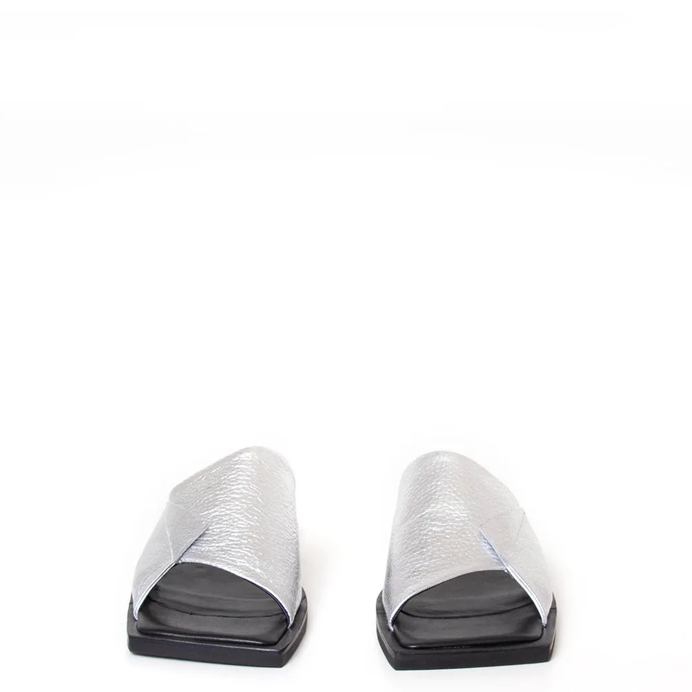 Lan Women's Leather Slide